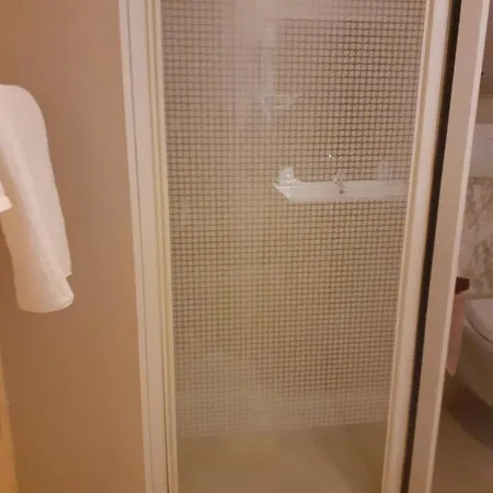 Otel Le Kamelia Salles (Gironde)